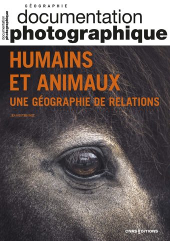 Couverture Documentation Photographique n°8149 -Humains et Animaux